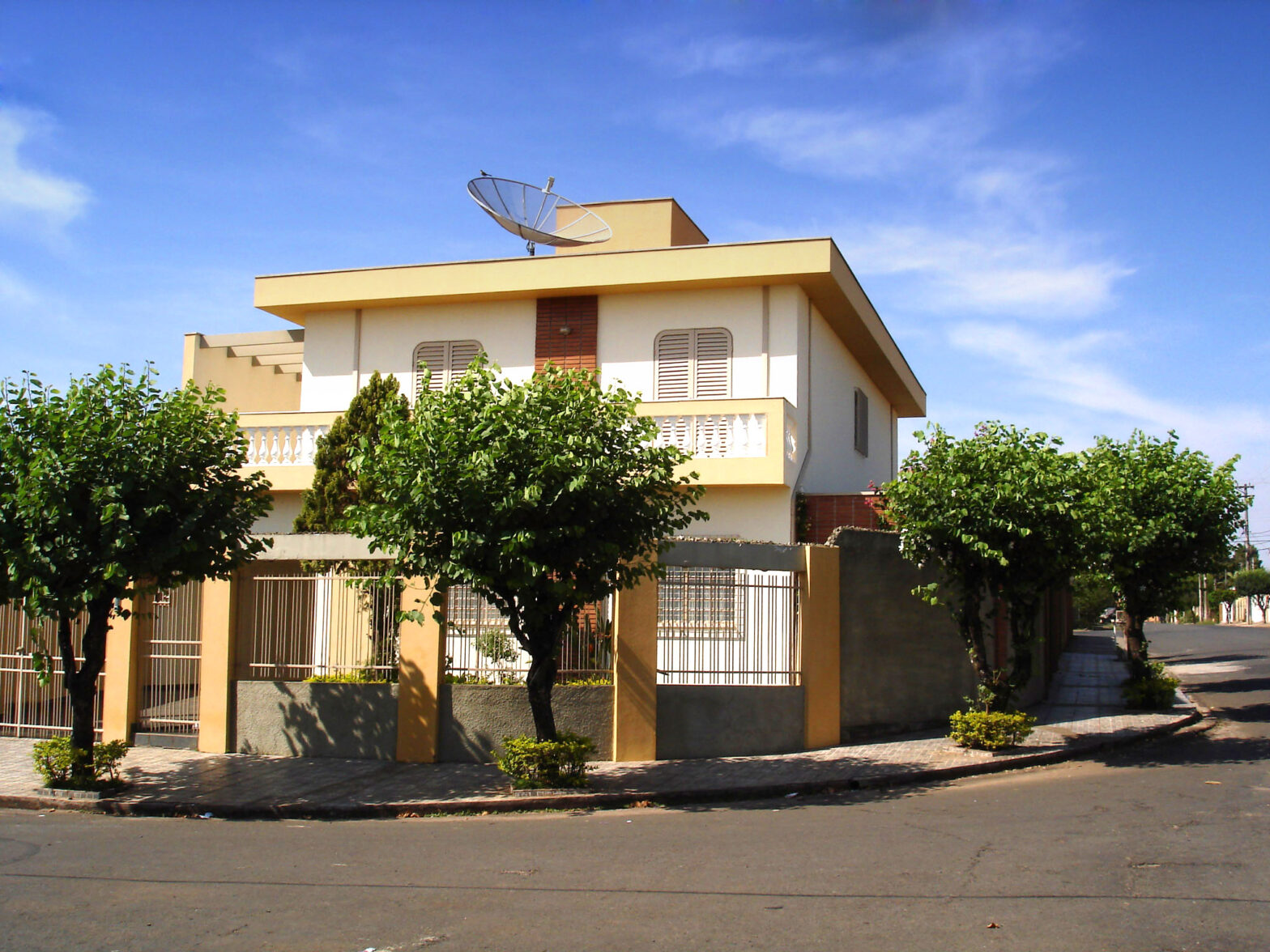 conveyance-house