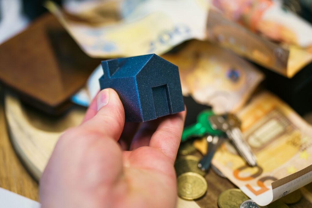 house and cash